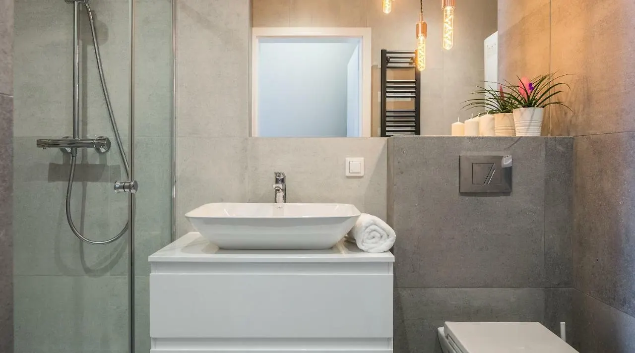 Jacuzzi Party & Event Space Up To 40 Apartment Krakow 0*,  Poland